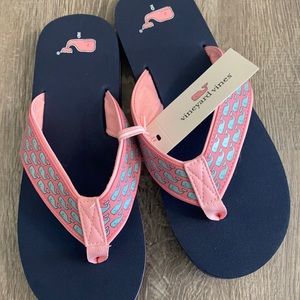 Vineyard Vines Flip Flops